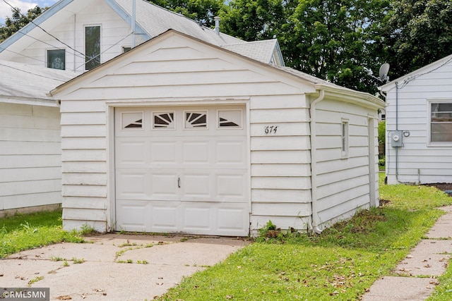 674 Wheelock Pkwy W, Saint Paul, MN 55117 - view of detached garage