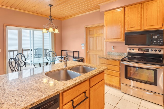 kitchen featuring a sink, stainless steel electric range oven, a chandelier, ornamental molding, and black microwave