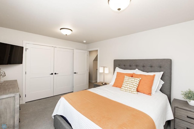 bedroom featuring a closet and carpet