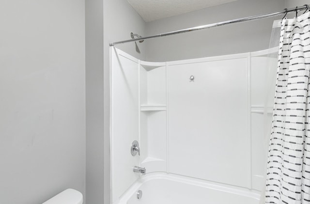 3088 Sunflower Way NW, Prior Lake, MN 55352 - full bath featuring a textured ceiling, shower / bathtub combination with curtain, and toilet