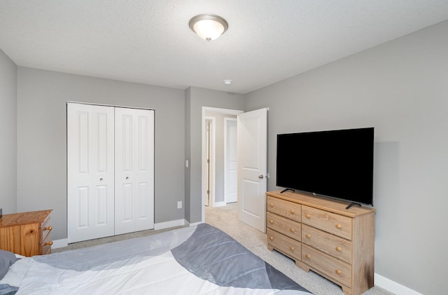 3088 Sunflower Way NW, Prior Lake, MN 55352 - bedroom featuring baseboards, light colored carpet, and a closet