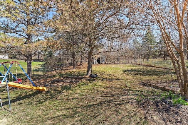 13804 Euclid Ct, Apple Valley, MN 55124 - view of yard