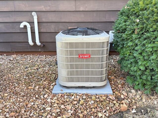 1254 State St, Fairmont, MN 56031 - details with cooling unit