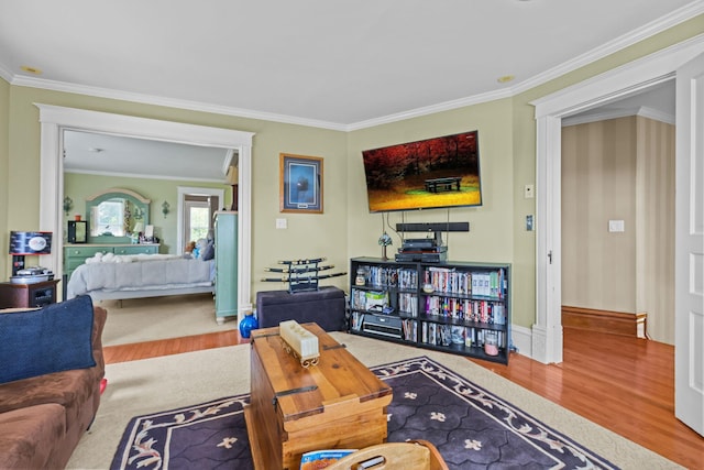 3375 Stark Rd NE, Cambridge Twp, MN 55008 - living room with wood finished floors and crown molding