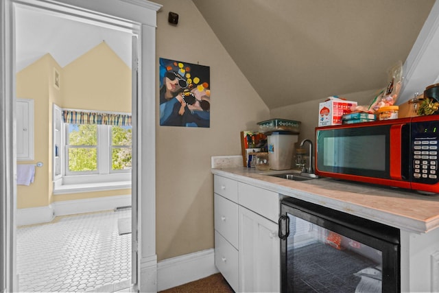 3375 Stark Rd NE, Cambridge Twp, MN 55008 - bar area with wine cooler and vaulted ceiling