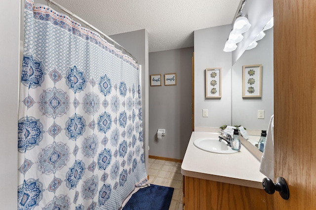 1106 Maplewood Ave SW, Isanti, MN 55040 - full bath featuring vanity, a textured ceiling, and a shower with shower curtain
