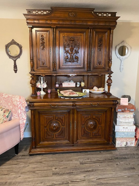 2085 Queens Ave S, Lakeland, MN 55043 - details featuring wood finished floors