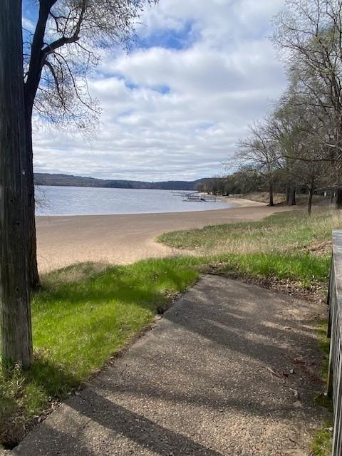 2085 Queens Ave S, Lakeland, MN 55043 - water view
