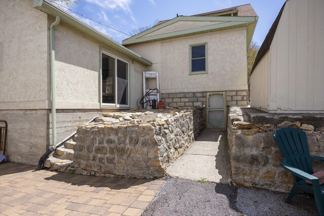 1114 6th St, Mankato, MN 56001 - view of patio