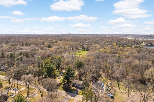 bird's eye view with a view of trees