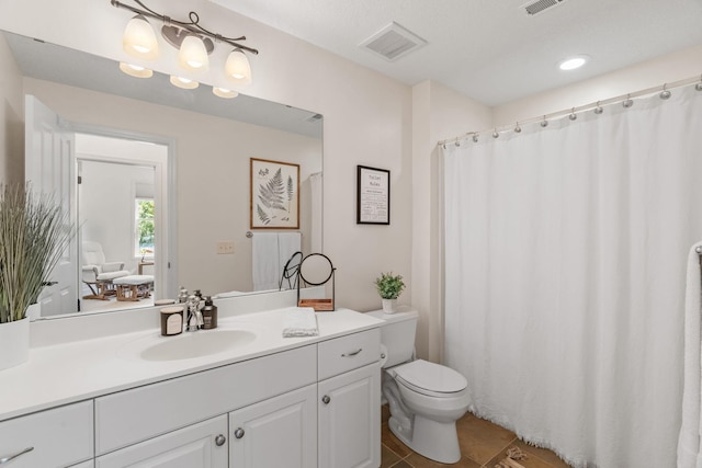 5761 Sunnybrook Ln, Minnetrista, MN 55364 - full bath with vanity, toilet, tile patterned flooring, and curtained shower