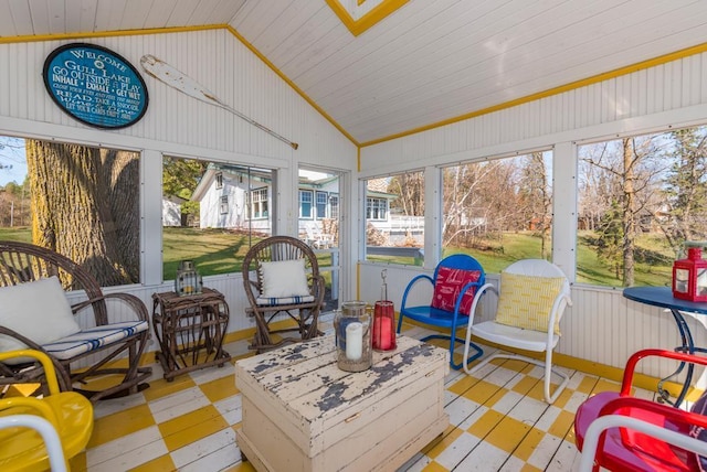 9472 Rocky Point Trl, Lake Shore, MN 56468 - sunroom with vaulted ceiling