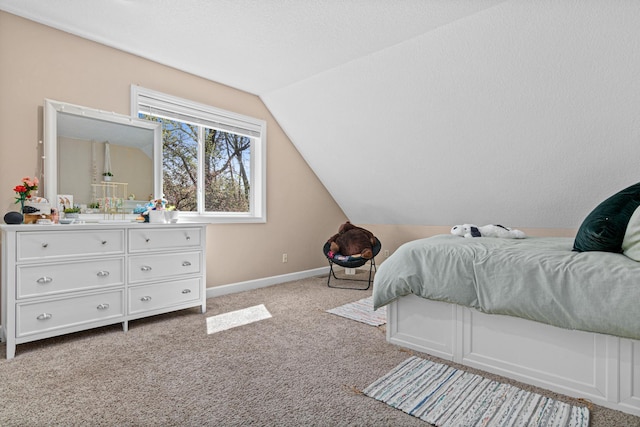 1337 Kenilworth Dr, Woodbury, MN 55125 - carpeted bedroom featuring baseboards and vaulted ceiling