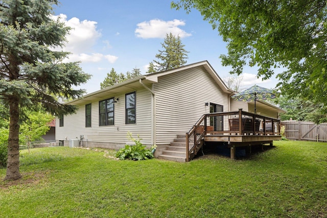 1283 Bidwell St, West Saint Paul, MN 55118 - rear view of house with a deck