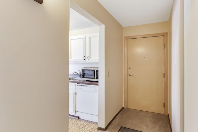 4566 Cedar Lake Rd S Unit 3, Saint Louis Park, MN 55416 - hallway featuring a sink