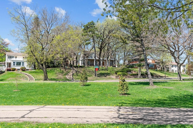 5224 17th Ave S, Minneapolis, MN 55417 - surrounding community featuring a lawn and a residential view