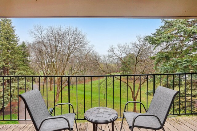 3850 Plymouth Blvd Unit 318, Plymouth, MN 55446 - view of balcony