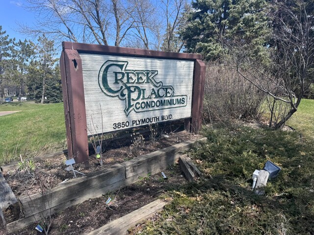 3850 Plymouth Blvd Unit 318, Plymouth, MN 55446 - community sign with a yard