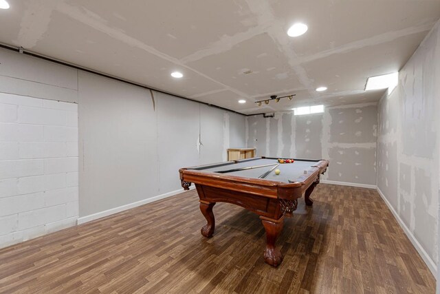recreation room featuring baseboards, recessed lighting, billiards, and wood finished floors