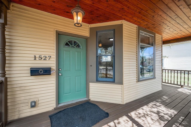 1527 Minnehaha Ave W, Saint Paul, MN 55104 - property entrance with a porch