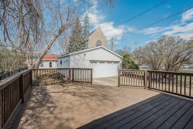 1527 Minnehaha Ave W, Saint Paul, MN 55104 - wooden terrace featuring an outbuilding and a garage