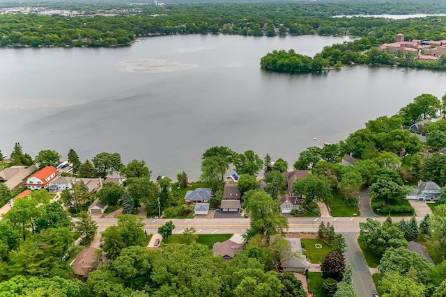 3310 Lake Johanna Blvd, Arden Hills, MN 55112 - aerial view of residential area featuring a nearby body of water