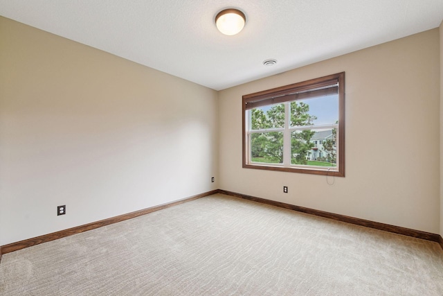 2919 Hilltop Dr, Chaska, MN 55318 - unfurnished room with light colored carpet and baseboards