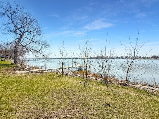 view of yard with a water view
