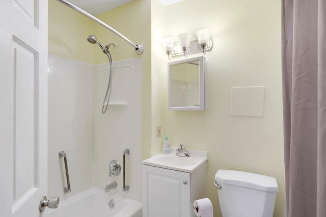 451 Taylor St NE, Minneapolis, MN 55413 - bathroom with vanity and shower / bath combo with shower curtain