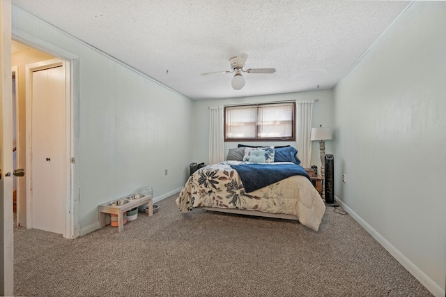 1601 5th Ave, Grand Rapids, MN 55744 - carpeted bedroom featuring ceiling fan and a textured ceiling