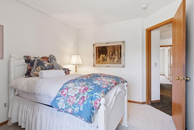 2499 Lockwood Dr Unit 61, Mendota Heights, MN 55120 - bedroom featuring carpet flooring and baseboards
