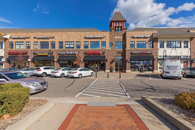 2499 Lockwood Dr Unit 61, Mendota Heights, MN 55120 - view of commercial property featuring uncovered parking