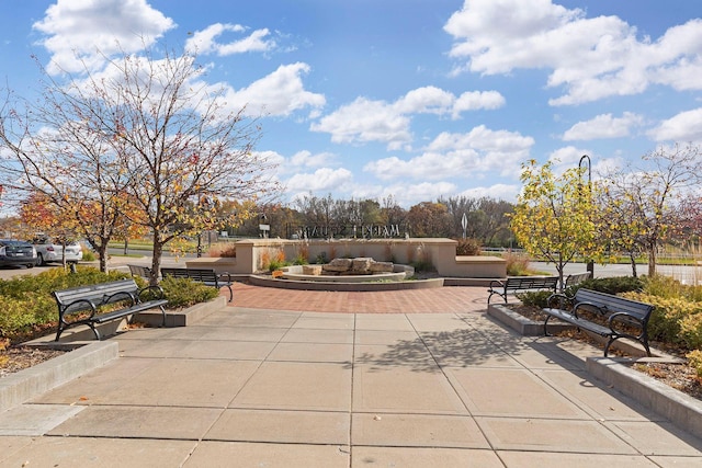 2499 Lockwood Dr Unit 61, Mendota Heights, MN 55120 - view of patio