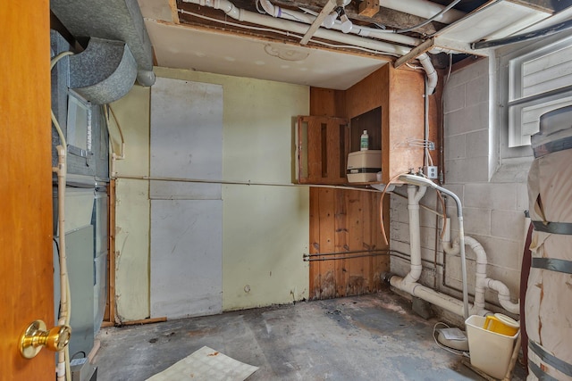1205 Melvina Rd SW, Alexandria, MN 56308 - unfinished basement featuring concrete block wall