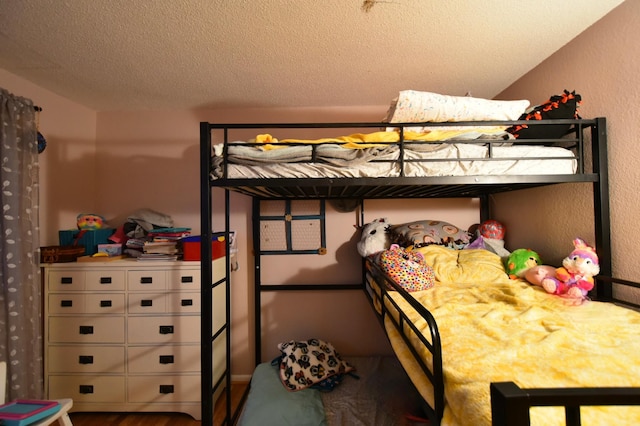 1164 Hawthorn St, Red Wing, MN 55066 - bedroom with a textured ceiling and a textured wall