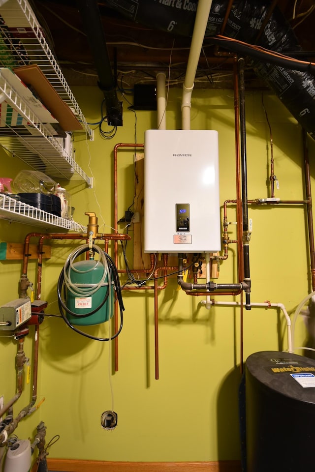 1164 Hawthorn St, Red Wing, MN 55066 - utilities featuring water heater
