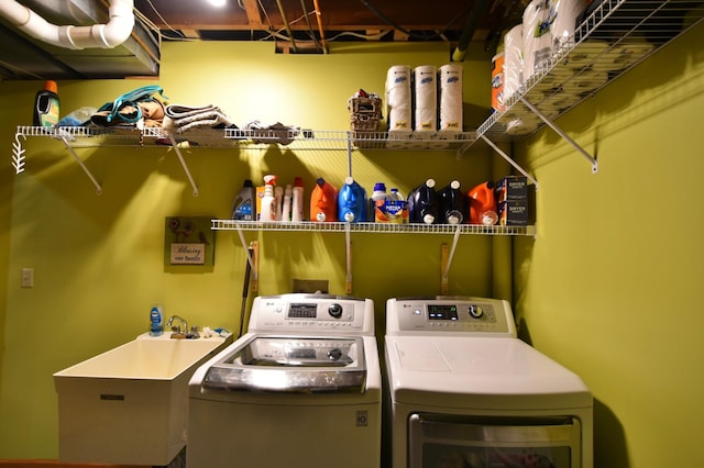 1164 Hawthorn St, Red Wing, MN 55066 - washroom featuring separate washer and dryer