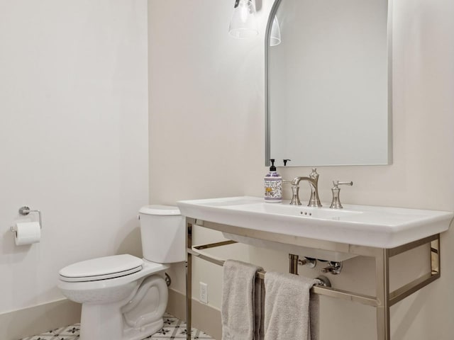 5010 Millie Rd SW, Rochester, MN 55902 - half bath with toilet and baseboards