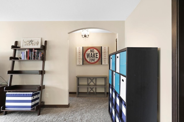 3420 Fairview Ave N, Arden Hills, MN 55112 - interior space featuring arched walkways, carpet flooring, and baseboards