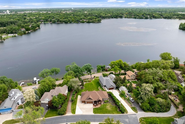 3420 Fairview Ave N, Arden Hills, MN 55112 - aerial view of residential area featuring a large body of water