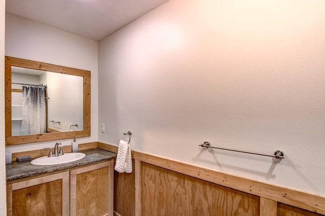 546 315th St, Cady Twp, WI 54749 - full bathroom featuring vanity