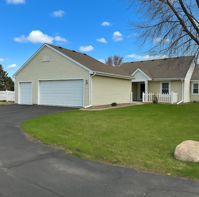 406 Sarazin St, Shakopee, MN 55379 - ranch-style home featuring a garage