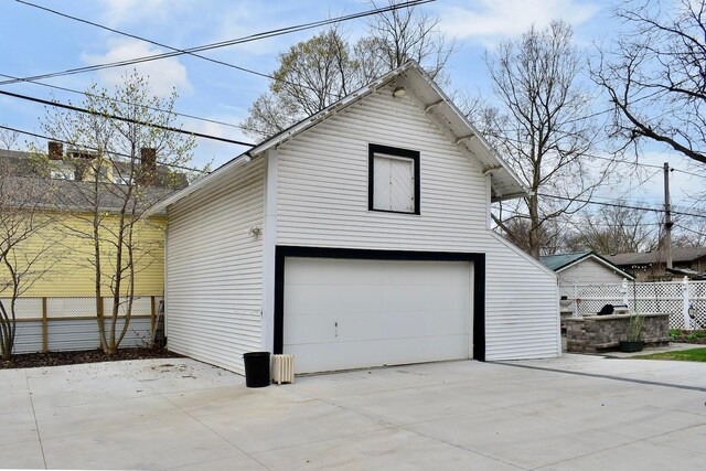 265 Broadway St, Winona, MN 55987 - garage with a detached garage