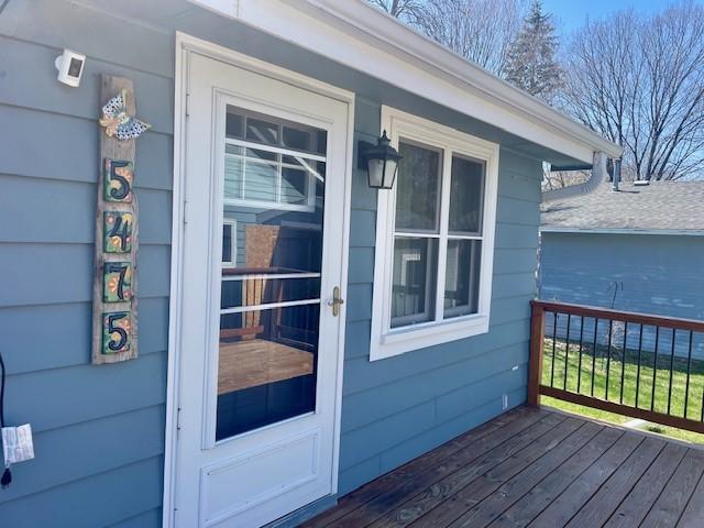 5475 Main St W, Maple Plain, MN 55359 - entrance to property