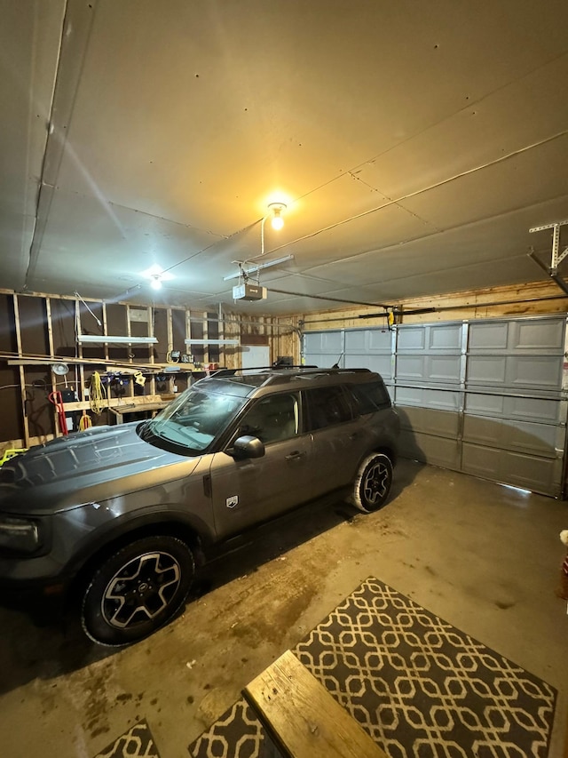 606 Tenth St W, Park Rapids, MN 56470 - garage featuring a garage door opener