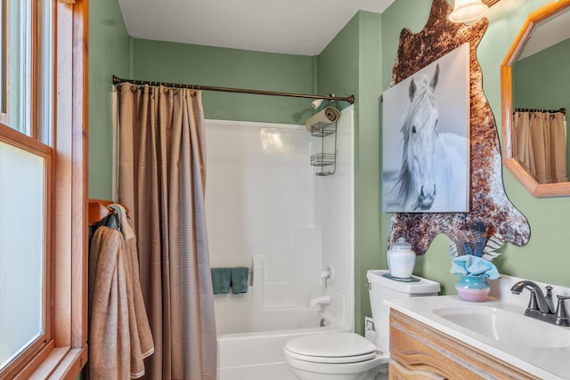 510 State Rd Unit 35, Centuria, WI 54024 - full bath with toilet, shower / bath combination with curtain, and vanity