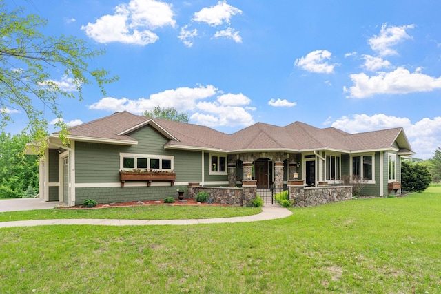 374 Indigo Trl, Troy Twp, WI 54022 - ranch-style home featuring a front lawn and a shingled roof