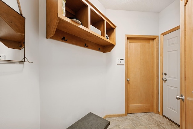 17300 Tilia Rdg, Eden Prairie, MN 55347 - view of mudroom