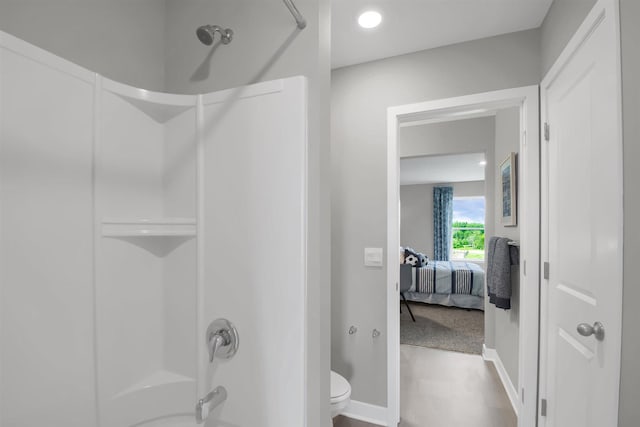 full bathroom featuring toilet, recessed lighting, washtub / shower combination, and baseboards