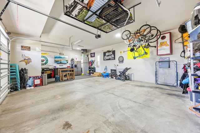 2133 Johanna Cir, Lino Lakes, MN 55038 - garage with a garage door opener